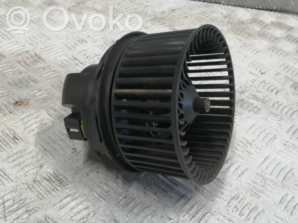 Ford Focus Mazā radiatora ventilators 