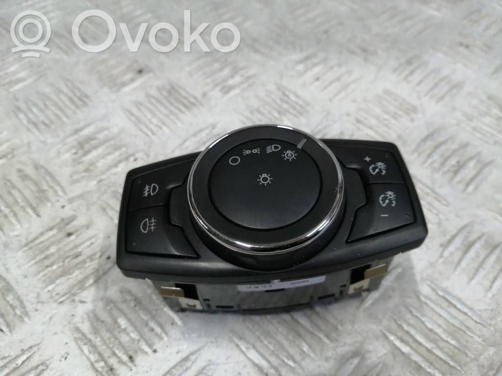Ford Focus Light switch 