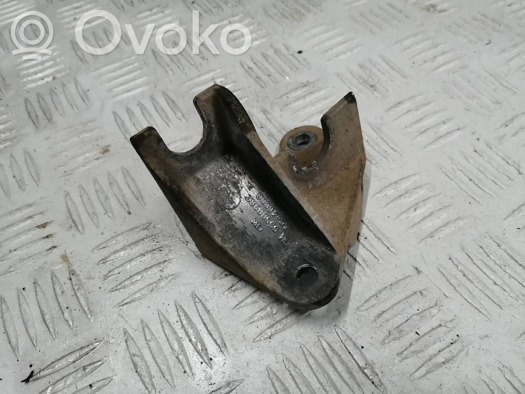 Opel Astra K Mocowanie / Wspornik linki zmiany biegów 