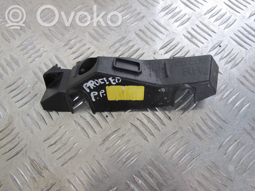 KIA Pro Cee'd III Front bumper mounting bracket 