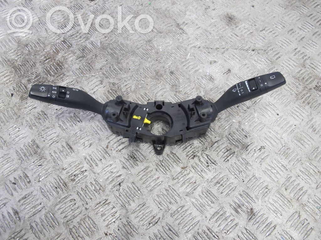 Commodo de clignotant   93404J7850