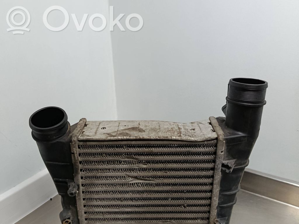 Audi A4 S4 B7 8E 8H Radiador intercooler 