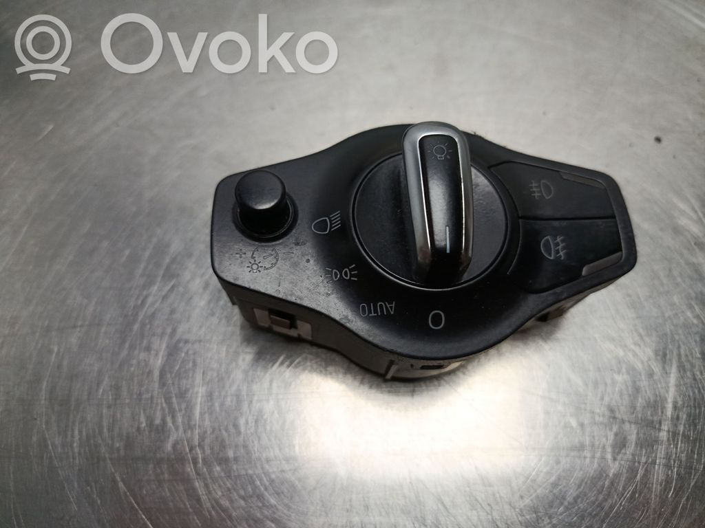 Light switch   8K0941531AS,748501350001