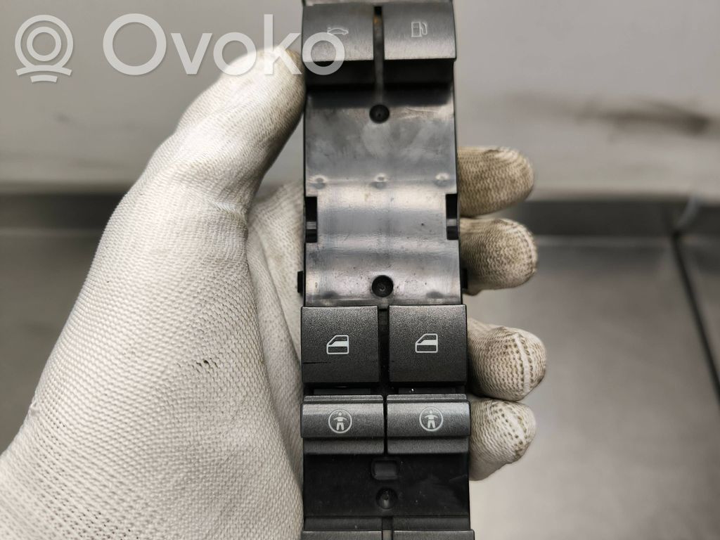 Volkswagen Phaeton Electric window control switch 