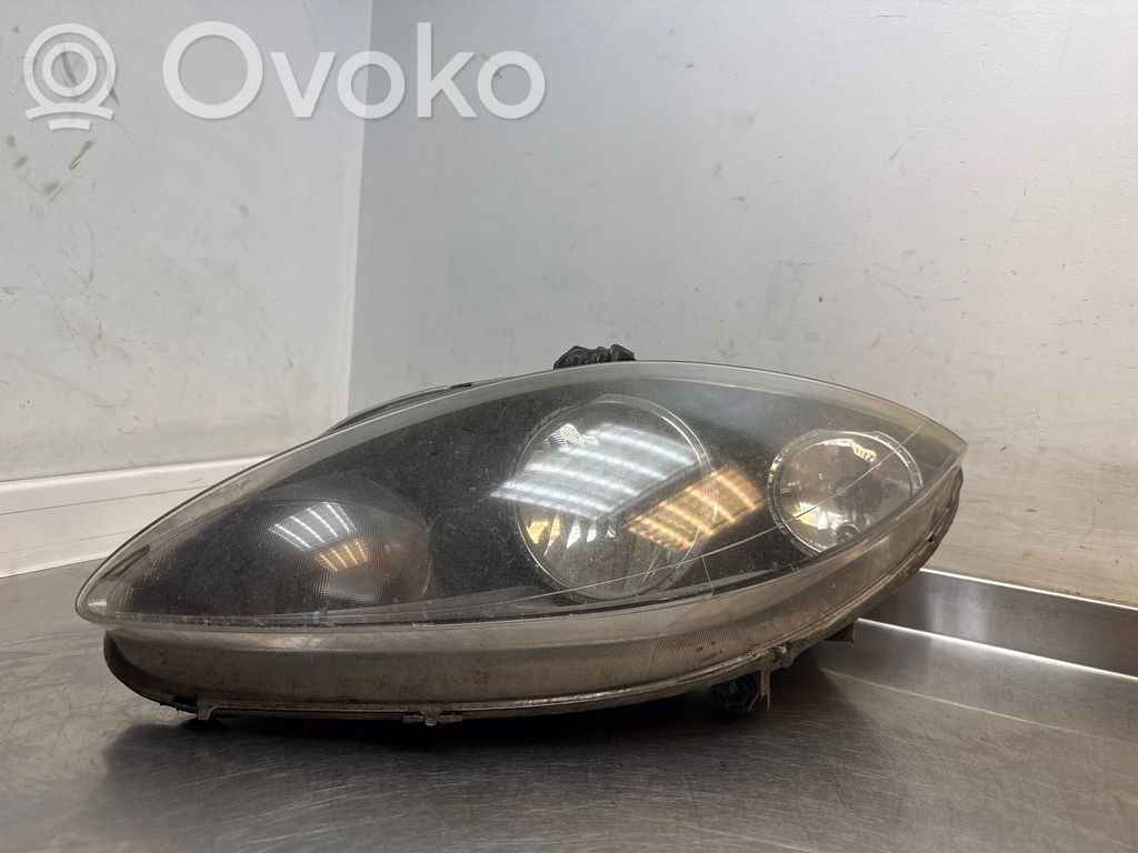 Seat Altea Lampa przednia 