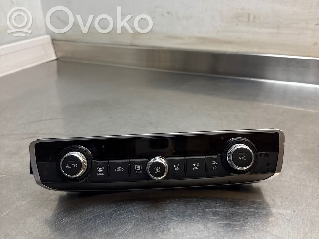 Climate control unit   8V0820043C