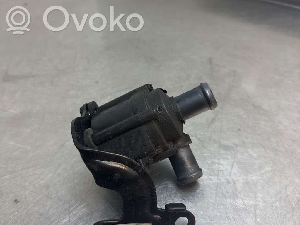 Audi A3 S3 8V Pompa cyrkulacji / obiegu wody 