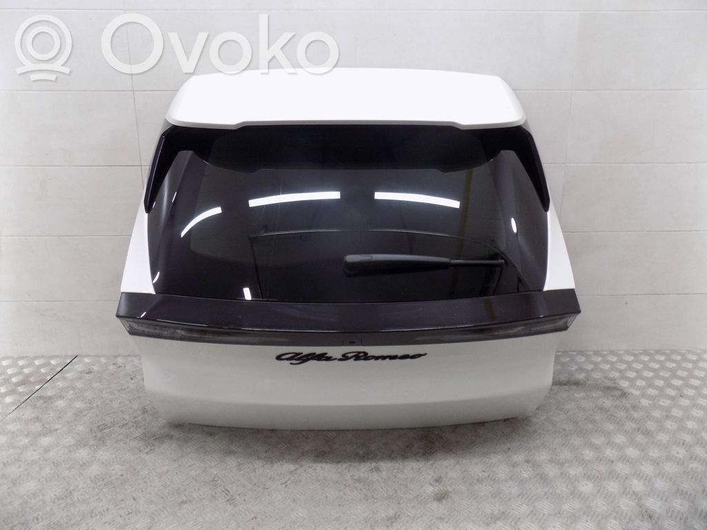 Tailgate/trunk/boot lid