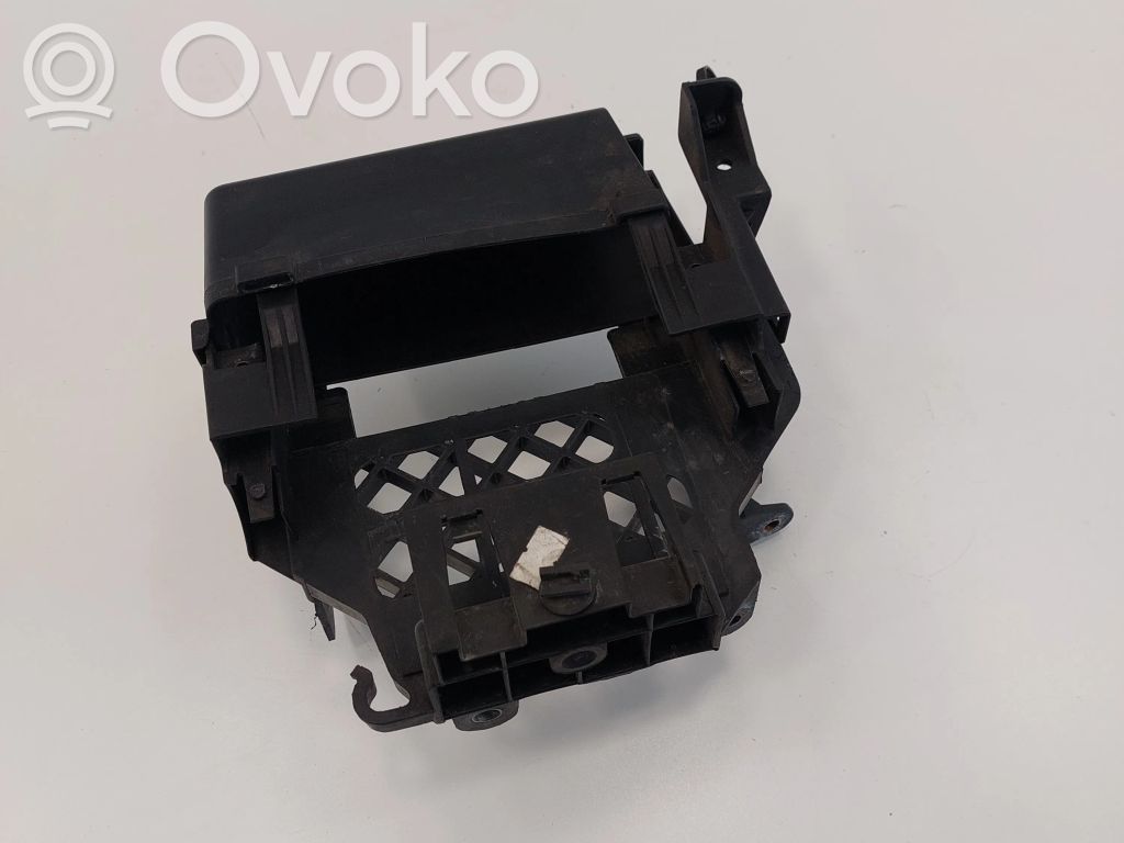 Engine control unit holder   2754241