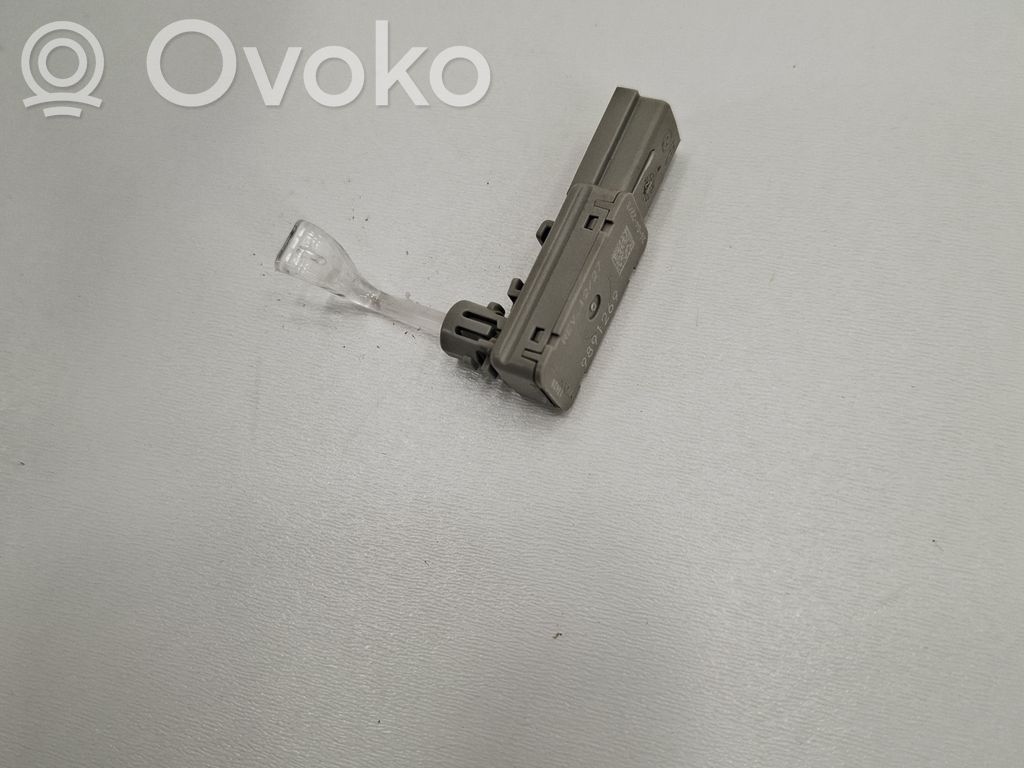 Inne elementy wykończeniowe drzwi przednich   9891269