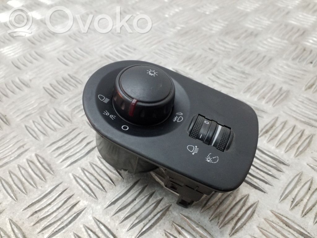 Seat Leon (1P) Light switch 