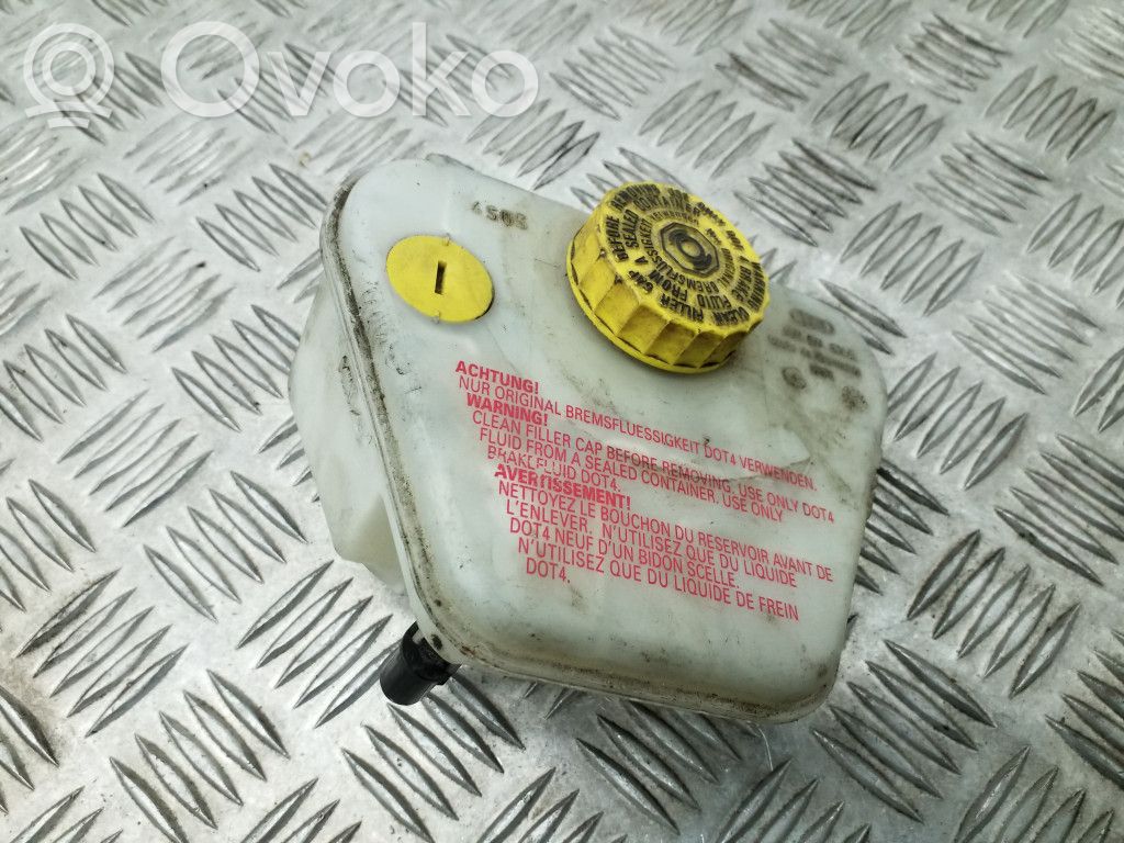 Audi A8 S8 D2 4D Brake fluid reservoir 