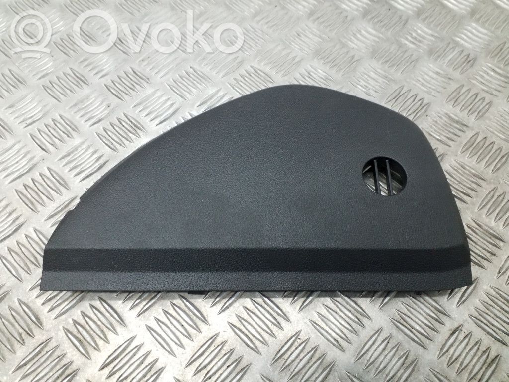 Panelės apdailos skydas (šoninis)   1Z0857504