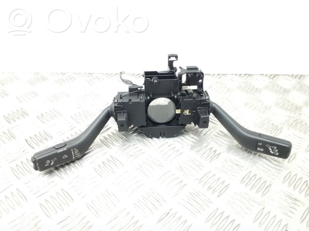 Volkswagen PASSAT B7 Bloc semnalizator și ștergător parbriz 