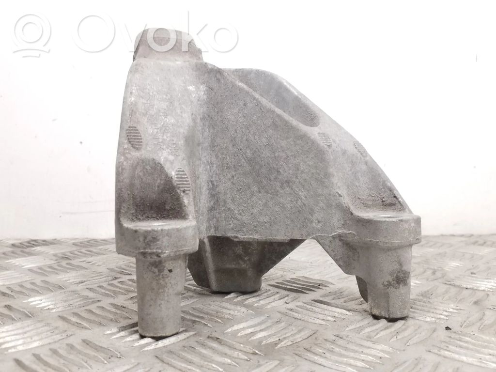 Audi A5 Sportback 8TA Engine mounting bracket 