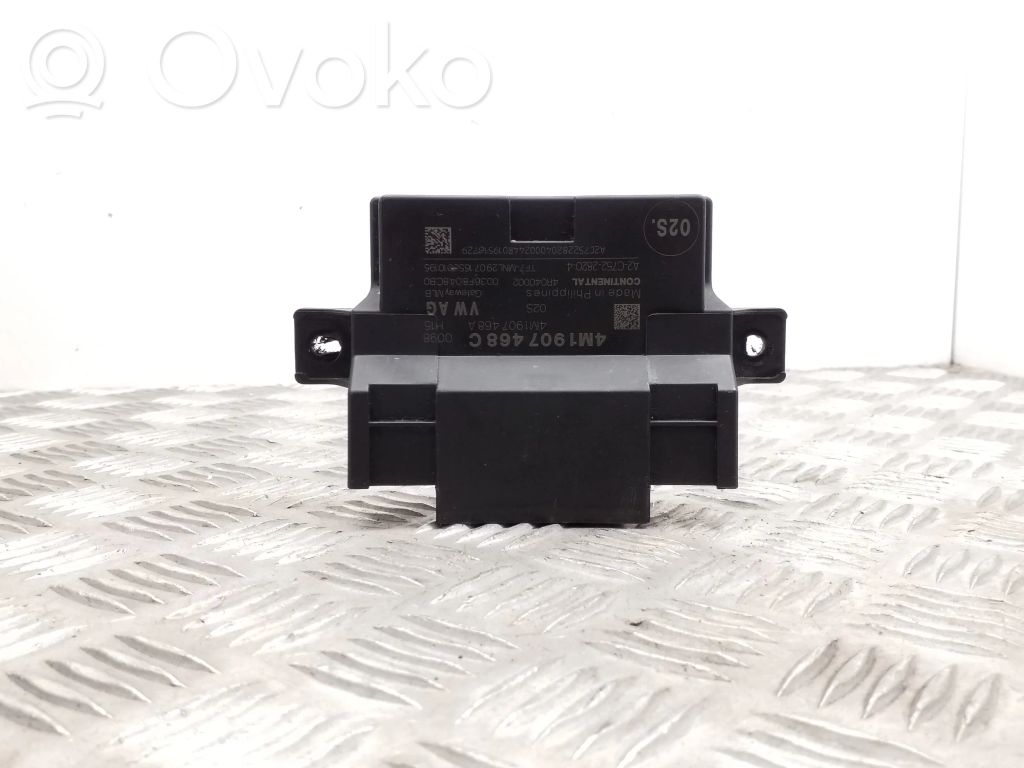 Audi A4 S4 B9 Gateway control module 