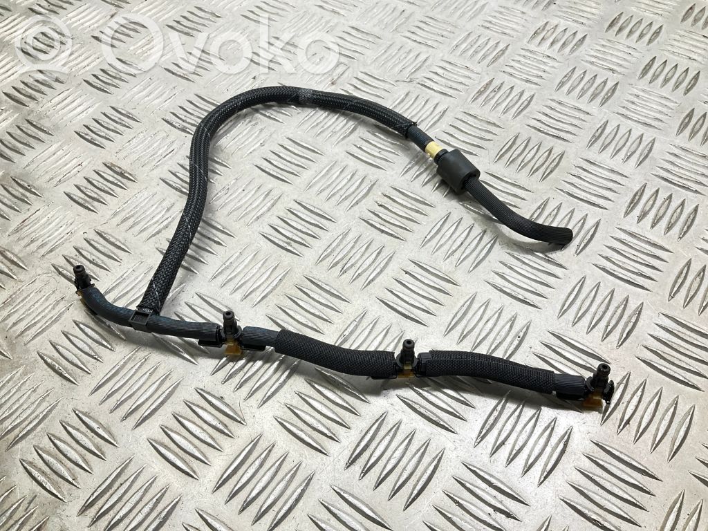 Audi A4 S4 B8 8K Fuel return line/hose 