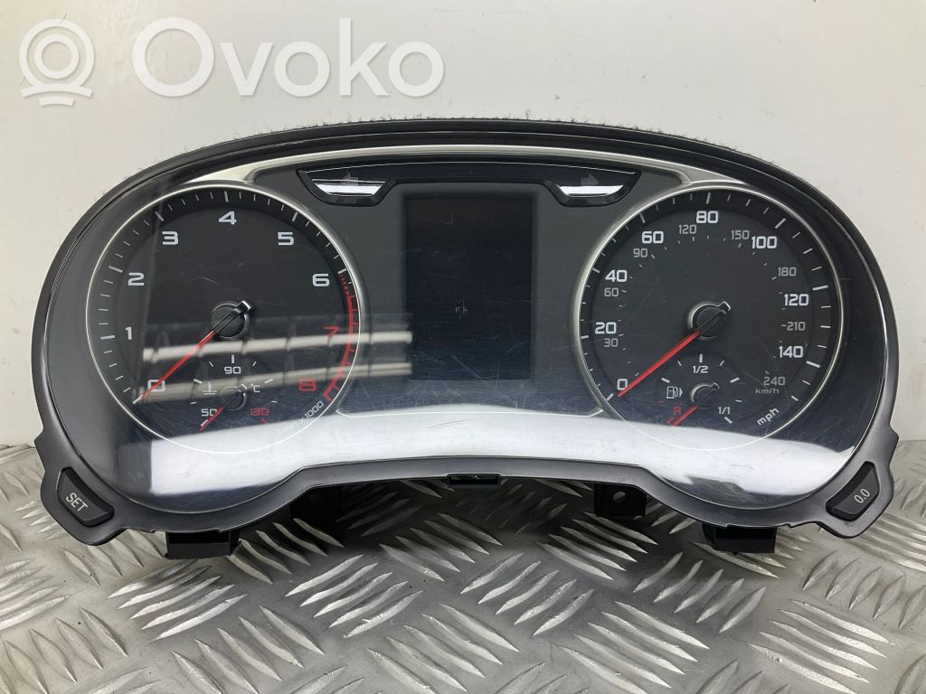 Audi A1 Speedometer (instrument cluster) 