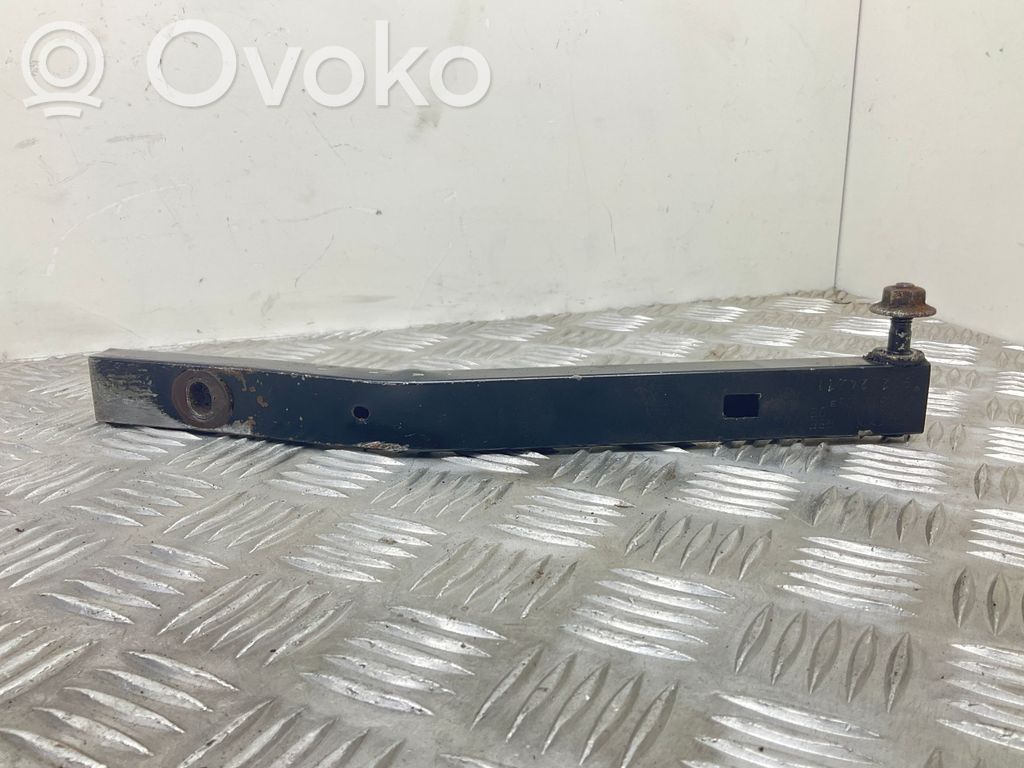 Audi A5 Sportback 8TA Radiator support slam panel bracket 