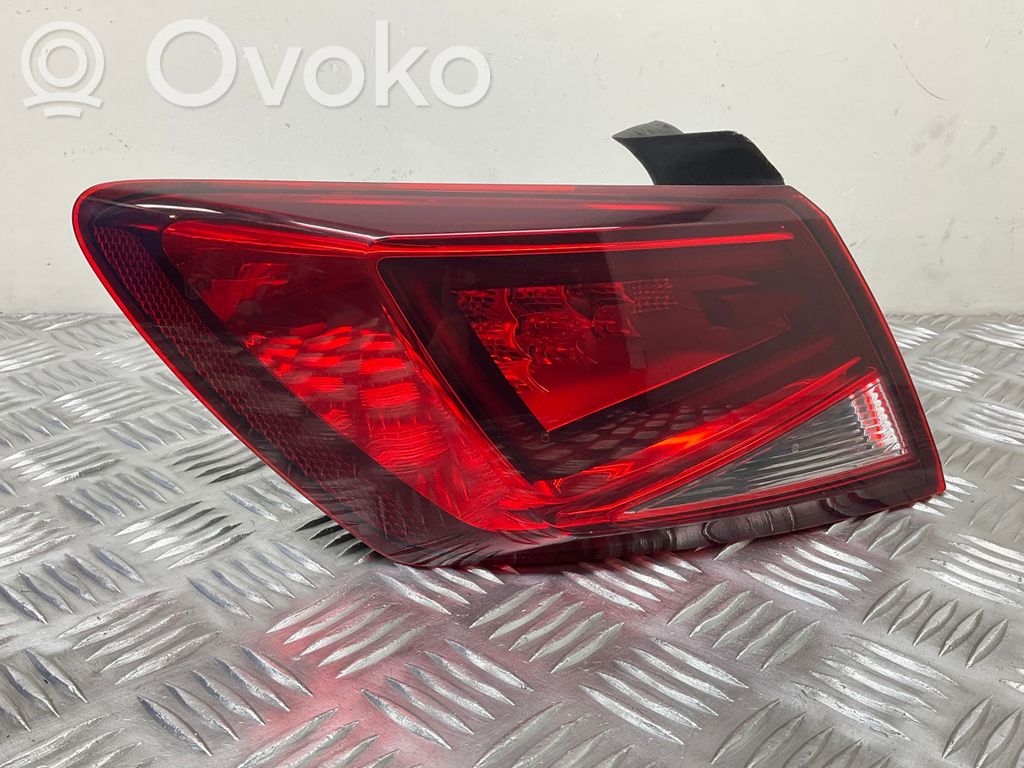 Seat Leon (5F) Galinis žibintas kėbule 