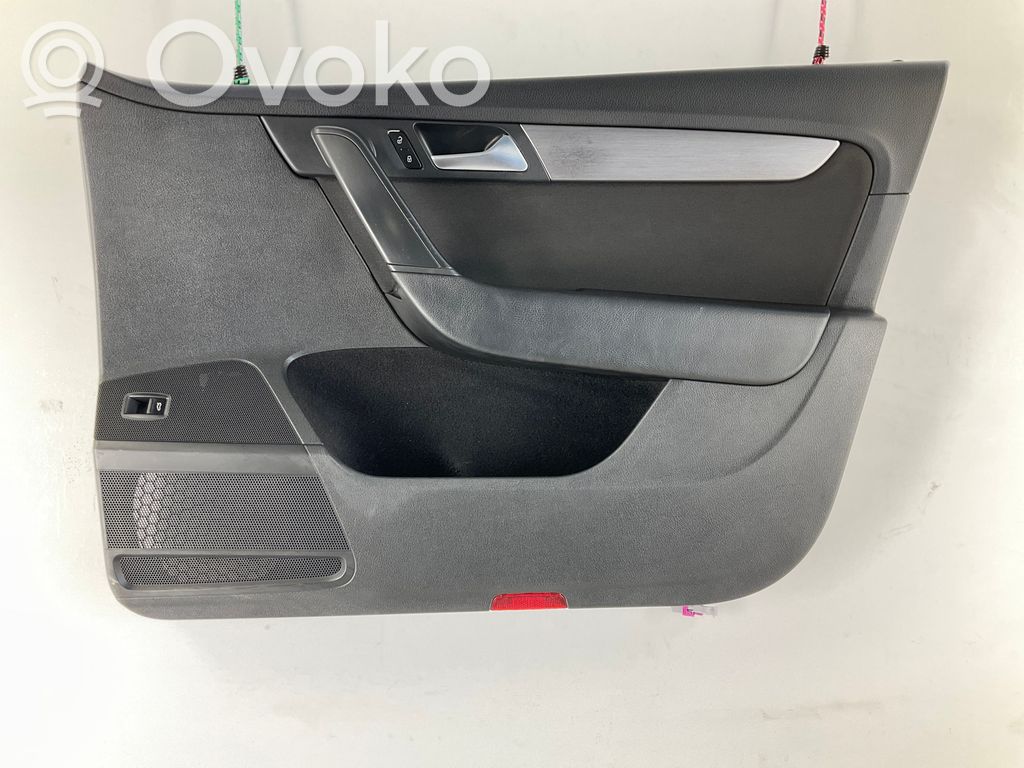 Volkswagen PASSAT B7 Boczki / Poszycie drzwi przednich 