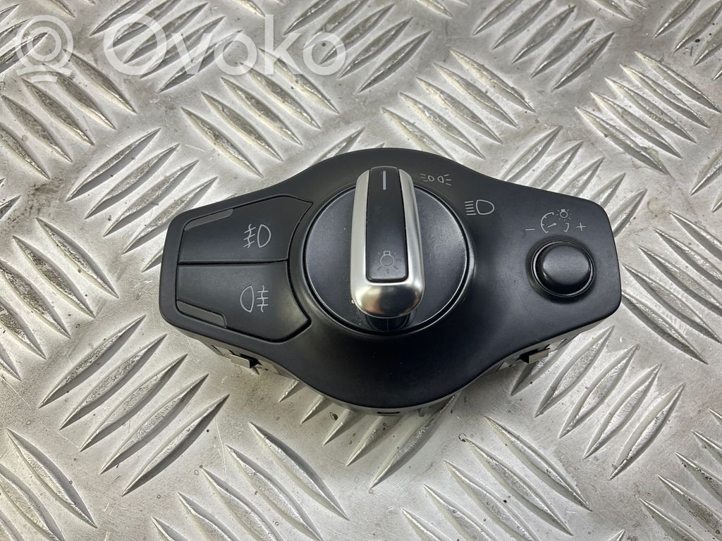 Audi A5 Sportback 8TA Lukturu slēdzis 