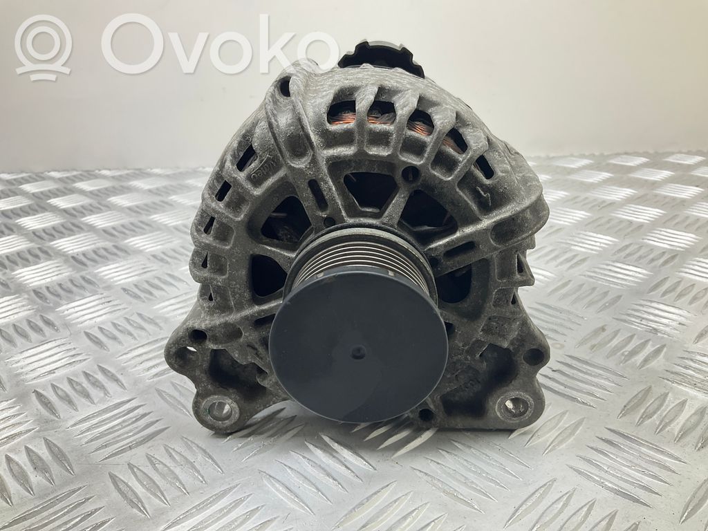 Audi A4 S4 B9 Ģenerators 