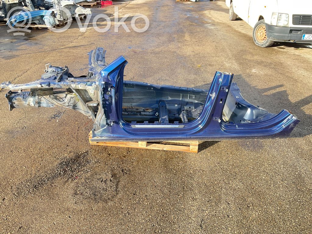 Panel lateral delantero