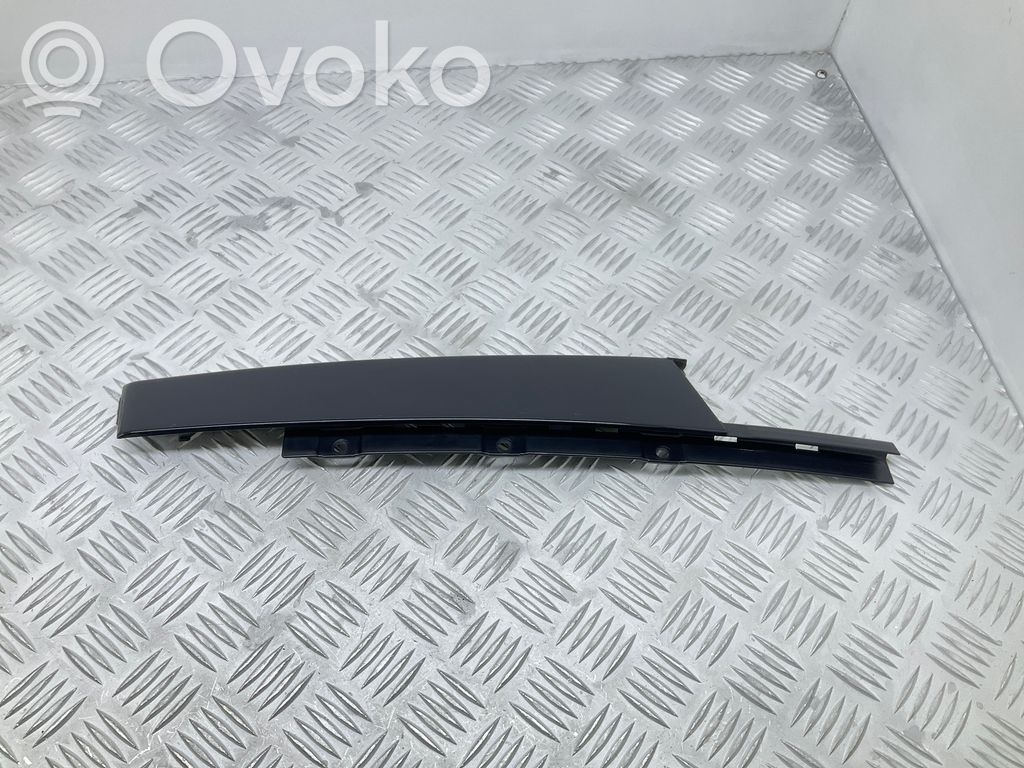 Audi A3 S3 8V Listwa / Uszczelka szyby drzwi przednich 