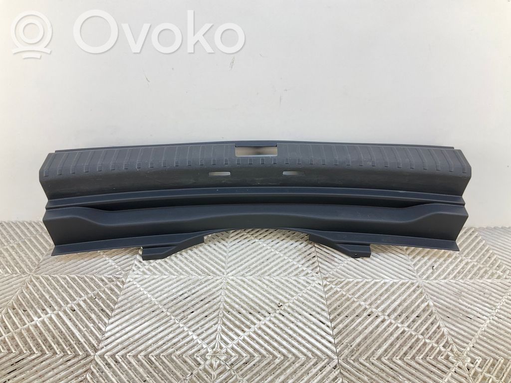 Skoda Karoq Tavaratilan kynnyksen suoja 