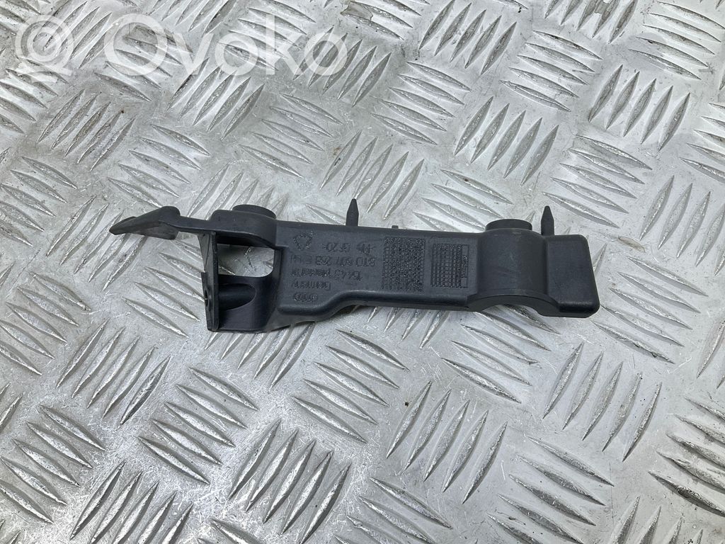 Front bumper mounting bracket   8T0807283C