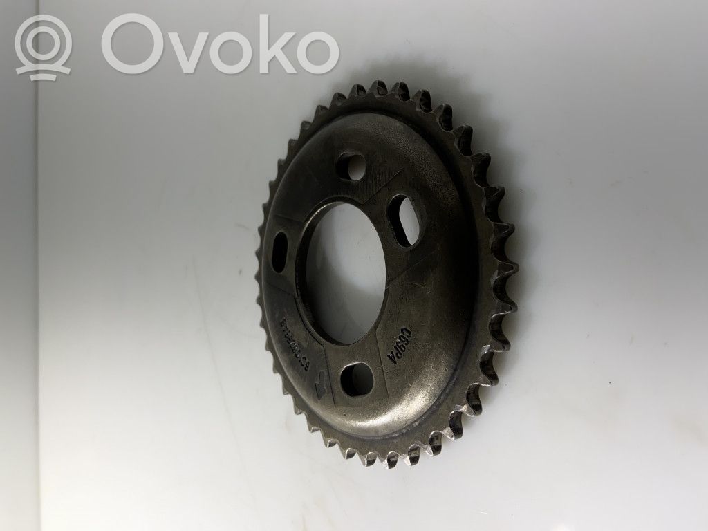 Kampiakselin hammaspyörä   6C106256AB