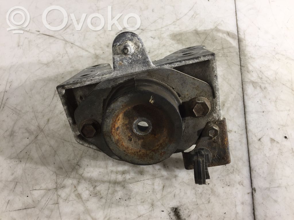Renault Trafic II (X83) Gearbox mount 