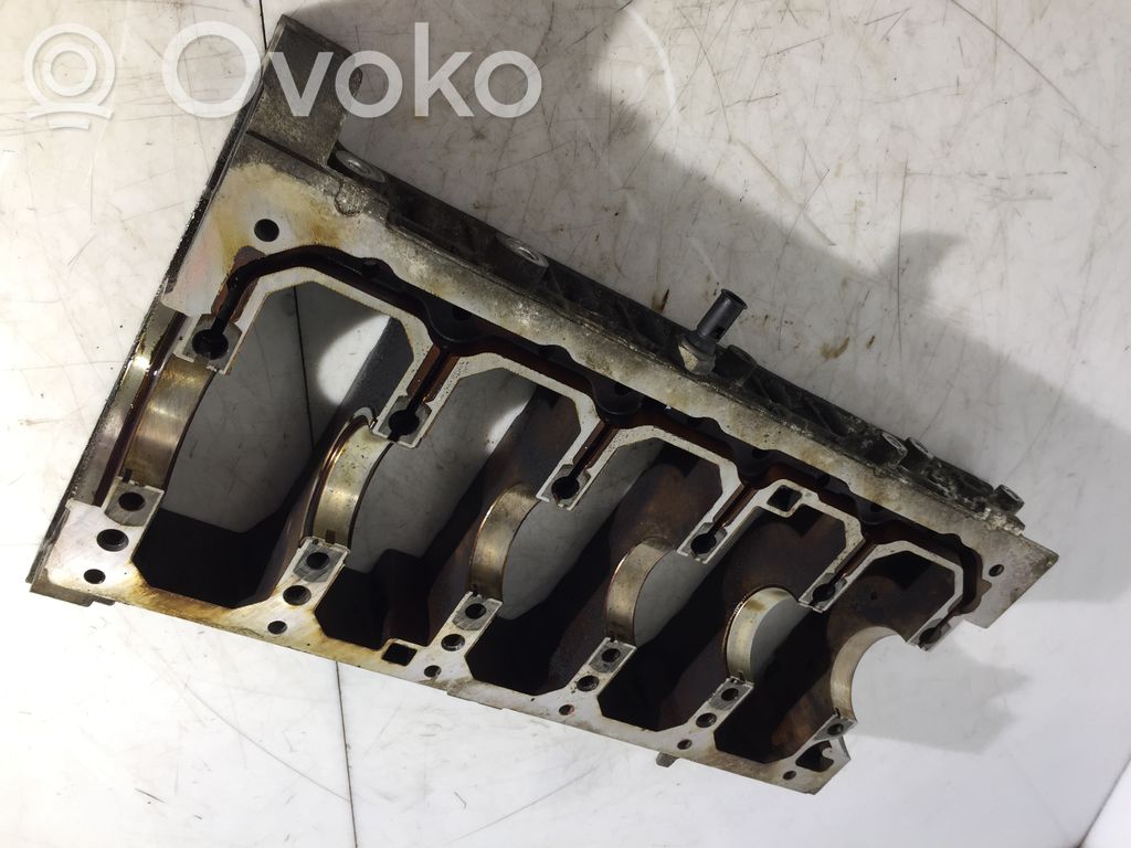 Volvo V70 Kampiakselin pidike 