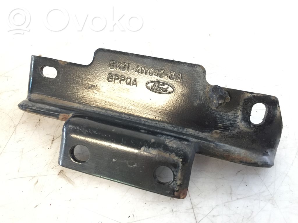 Ford Transit Halterung im Kofferraum 