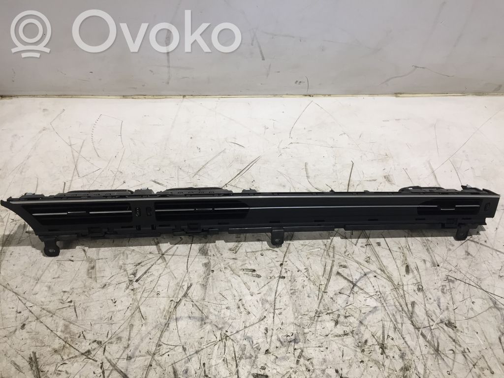 Panel trim   4K1820902