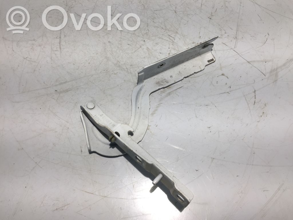 Engine bonnet/hood hinges   1499346080
