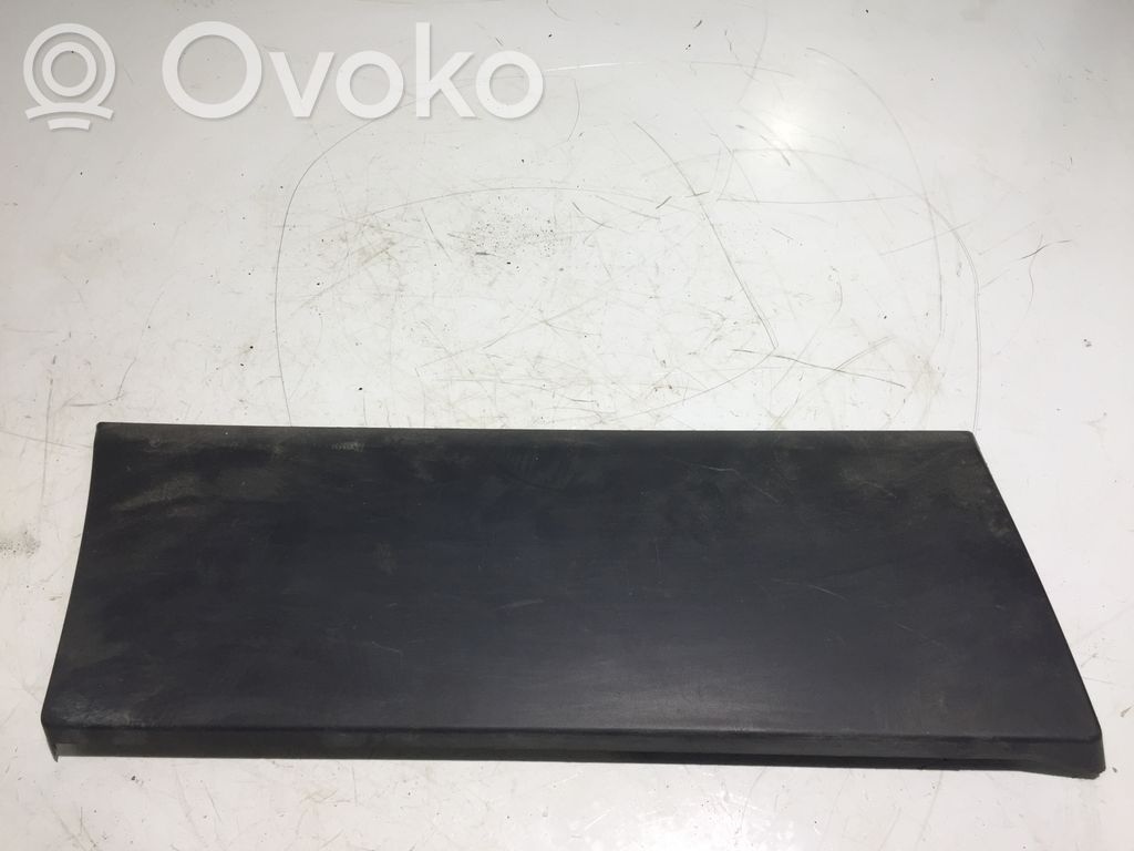 Renault Trafic III (X82) Rear fender molding trim 