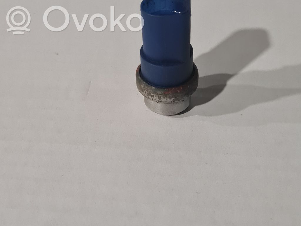 Audi A6 S6 C5 4B Coolant temperature sensor 