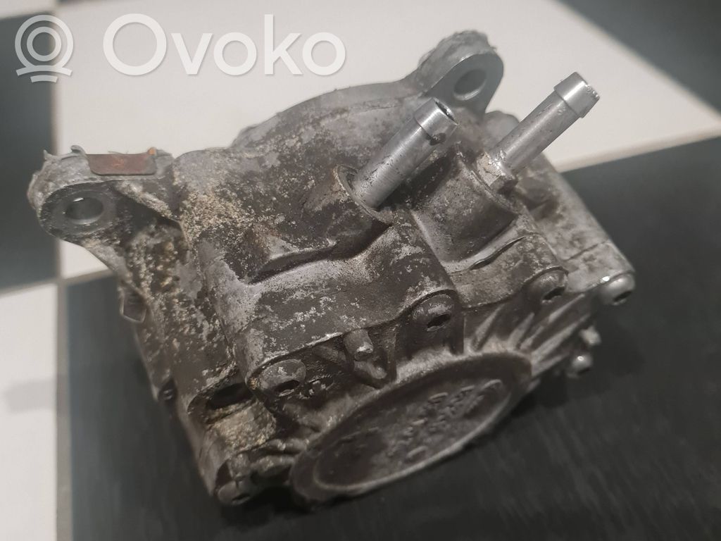 Volkswagen PASSAT B6 Vakuuma sūknis 