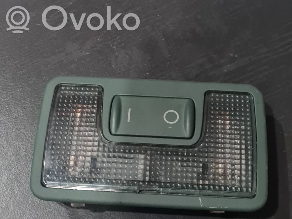 Audi A6 S6 C5 4B Luz del asiento trasero 