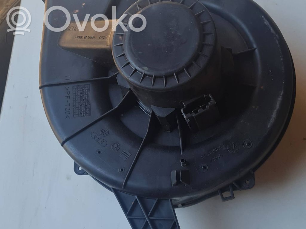 Volkswagen Polo Heater fan/blower 