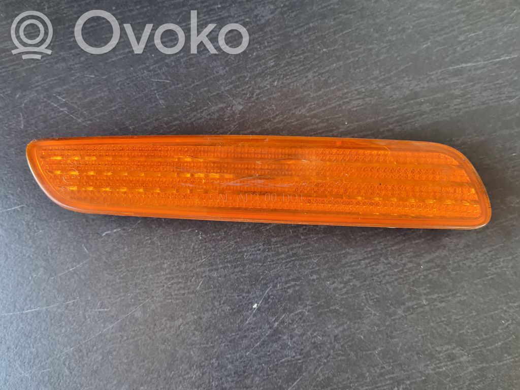 Volvo S40, V40 Front fender indicator light 