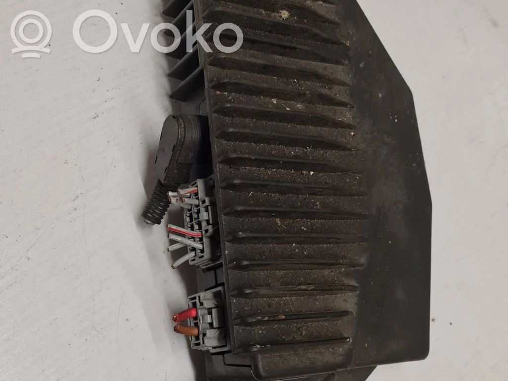 Volvo V70 Skaņas pastiprinātājs 