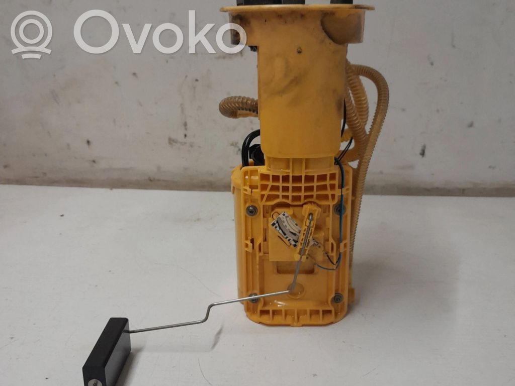 Audi A6 S6 C5 4B Bomba interna de combustible 