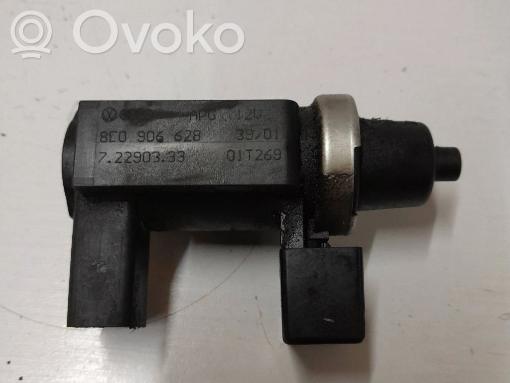 Audi A4 S4 B6 8E 8H Turbolader Druckwandler Magnetventil 