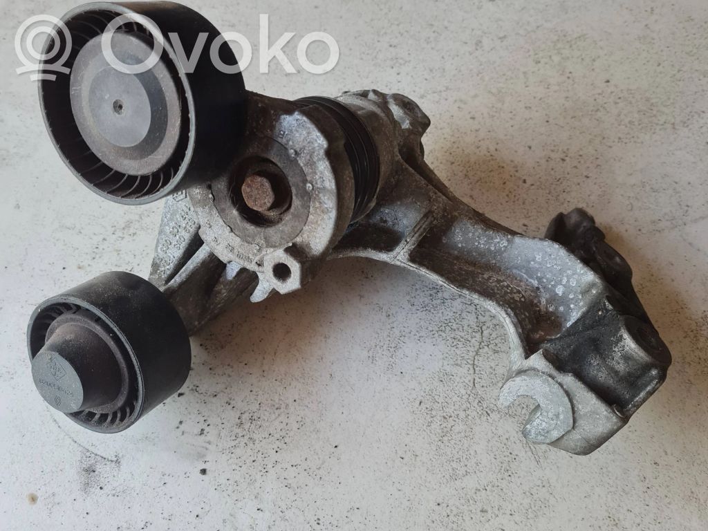 Renault Captur Laturin hihnan kiristin 