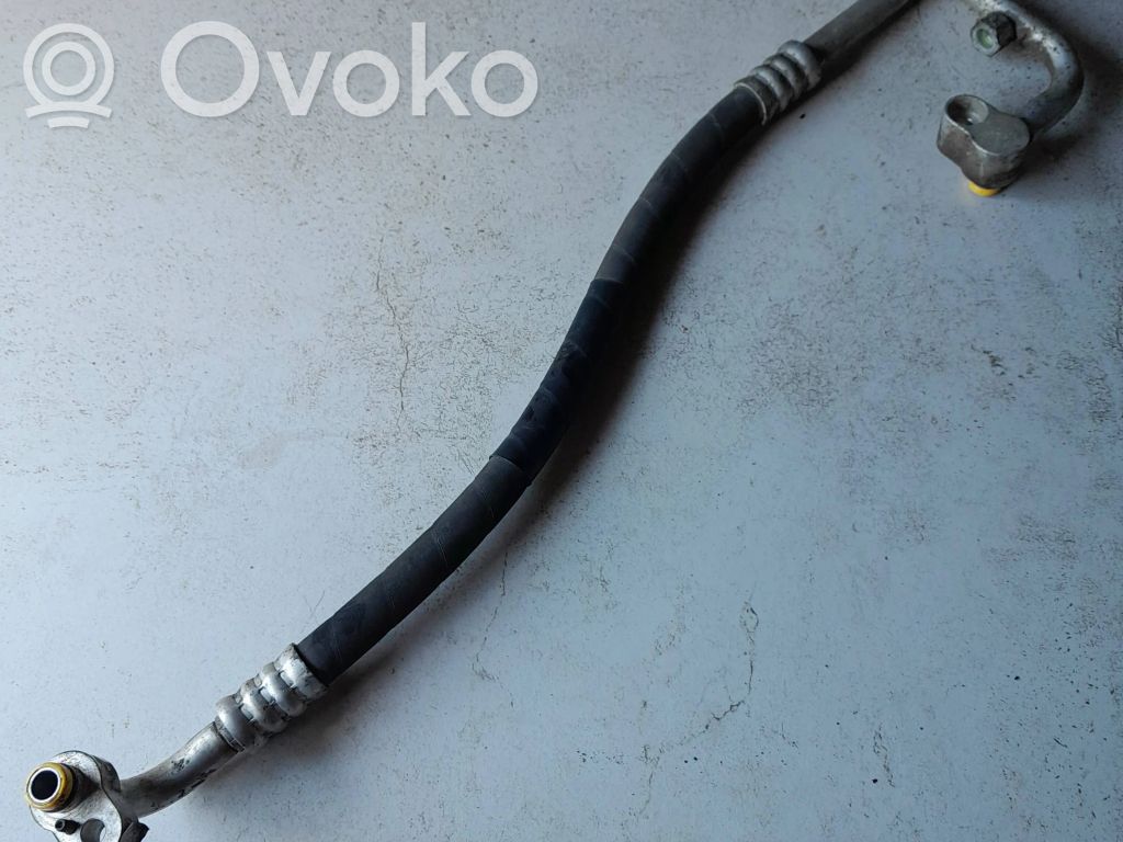 Volkswagen Transporter - Caravelle T5 Wąż / Przewód klimatyzacji A/C 