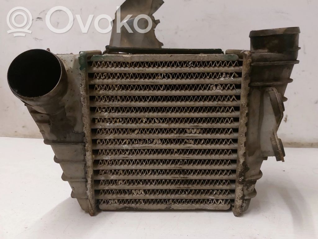 Volkswagen Golf IV Radiador intercooler 
