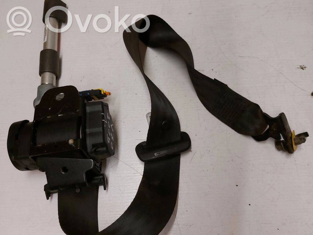 Volvo V70 Cinturón trasero 
